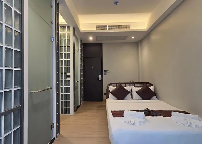 Warm Pillow Hotel Bangkok