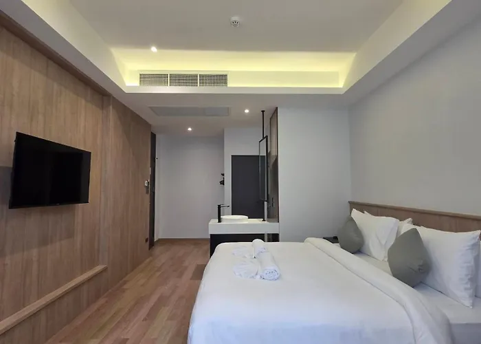 Warm Pillow Hotel Bangkok